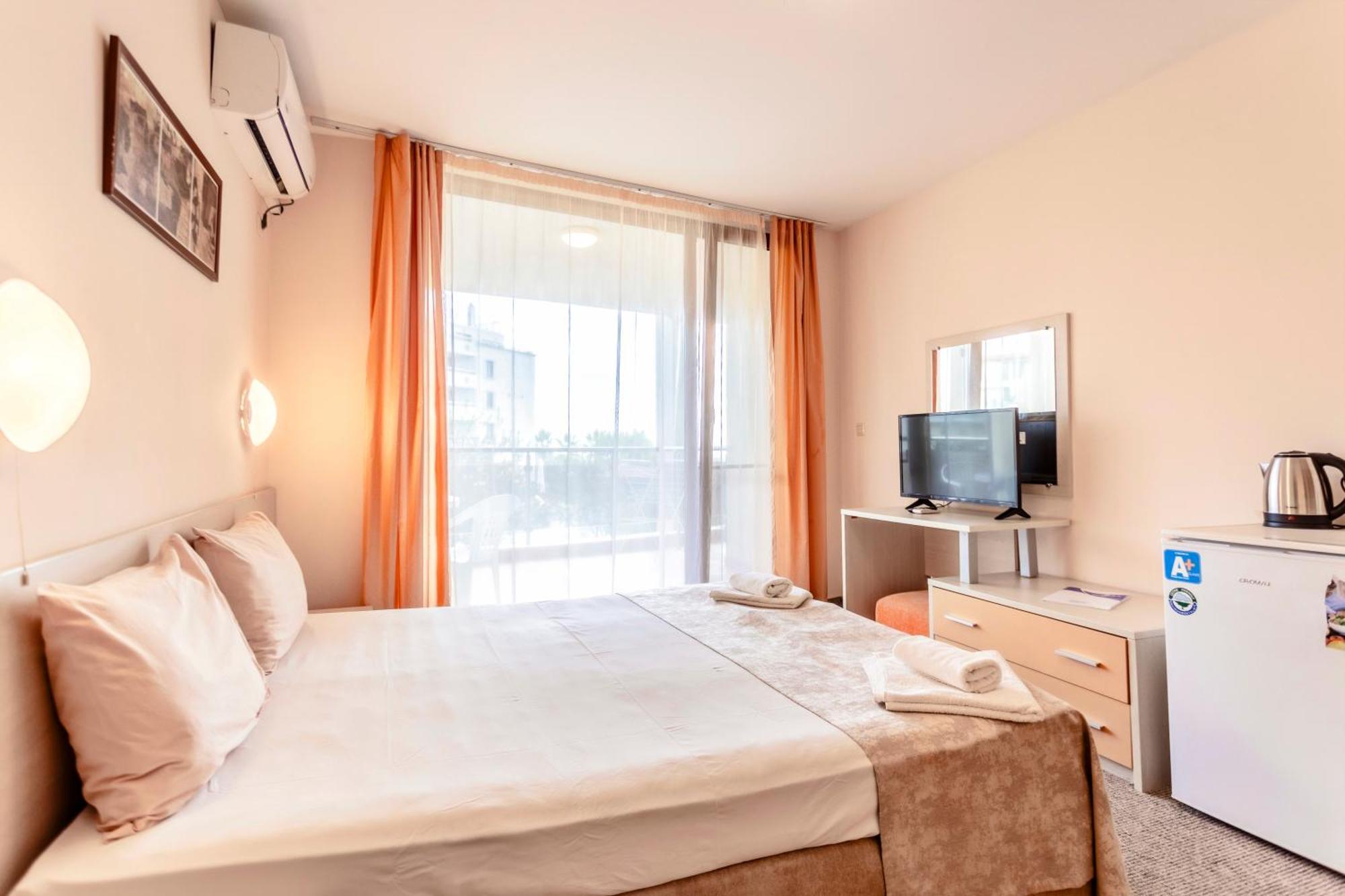 Aparthotel Hotel Prestige City II Primorsko Exterior photo